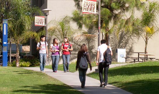 CSUN Students walking on campus