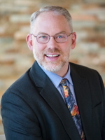 Merlin Namuth headshot